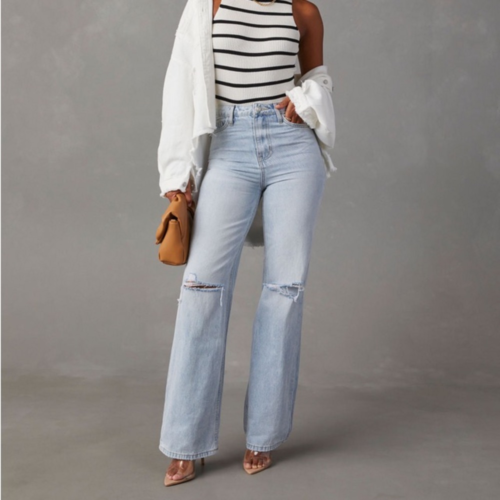 COPY - VICI Nia High Rise 90'S Flare Denim Light Wash 27 Leslie 90’s Vintage Fl…